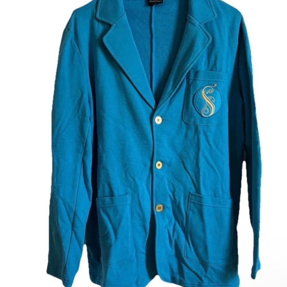Universal Blue Blazer with Embroidered Pocket